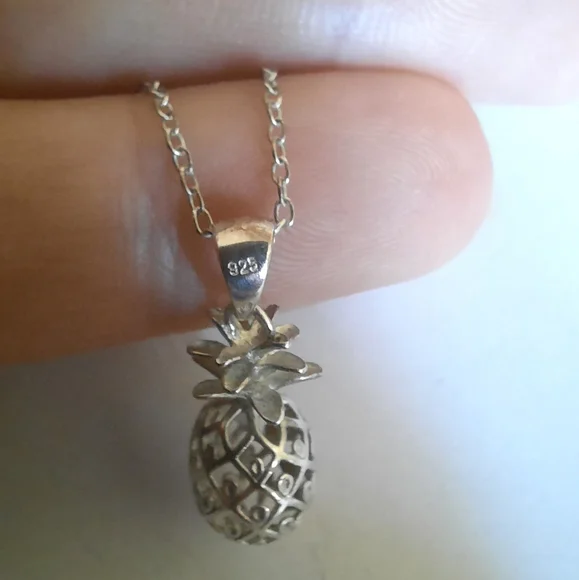 🌬♥️Pineapple Silver Pendant Necklace - Picture 7 of 7